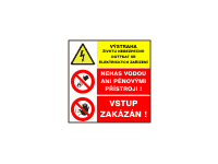 sdr.J - Výstraha životu nebezpečno dotýkat se elektrických zařízení / Nehas vodou ani pěnovýnmi přístroji! / Vstup zakázán!
